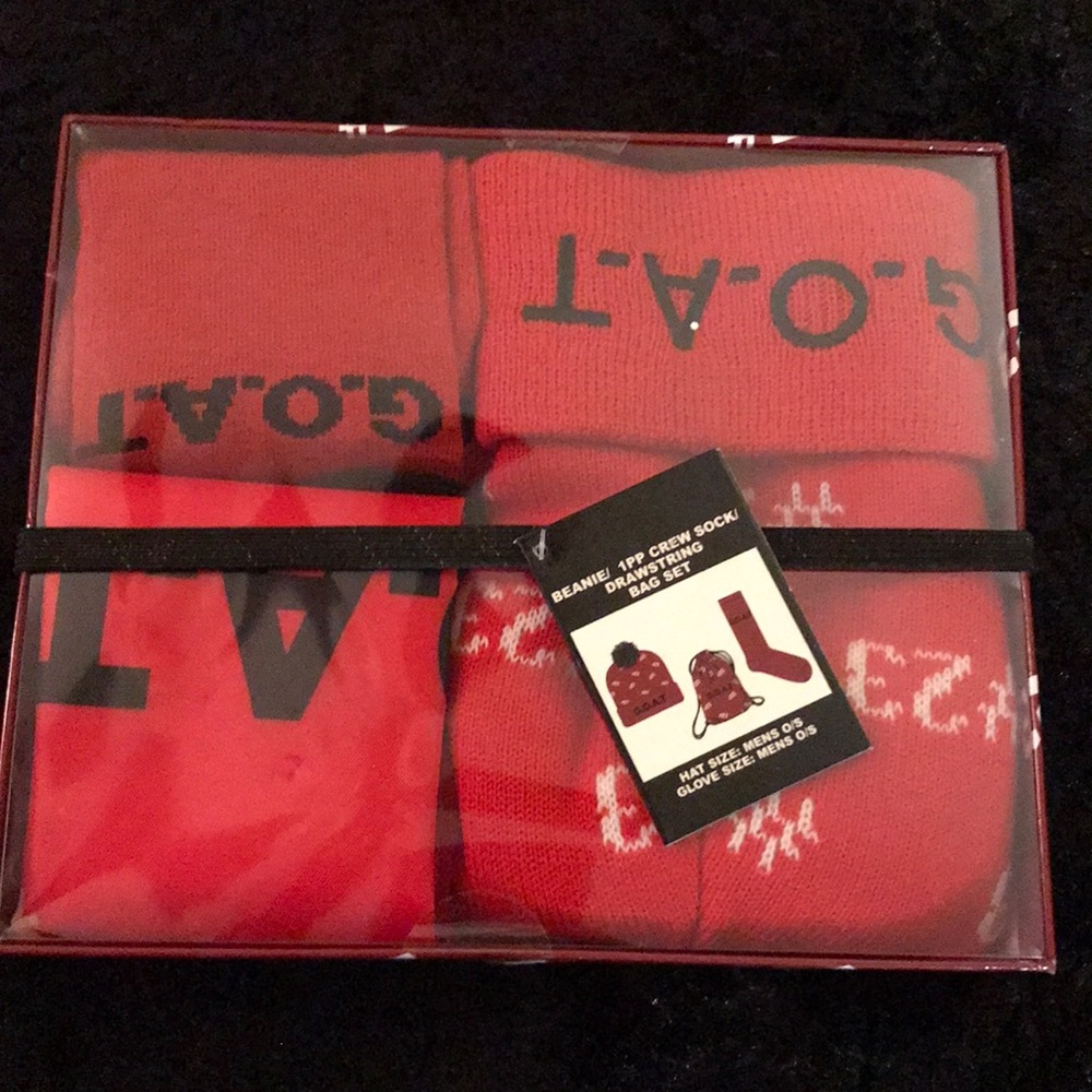 Goat socks with hat and bag set